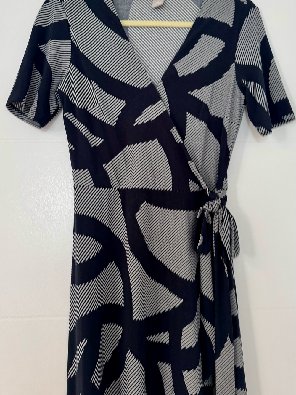 H&M Black and White Abstract Wrap Midi Dress with Side Tie